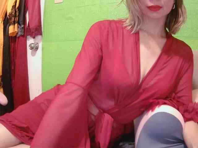AsianBitch69 webcam