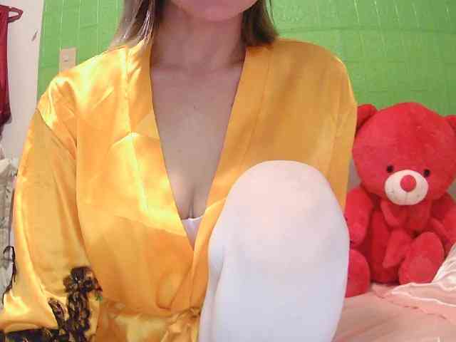 LivesAdrianna webcam
