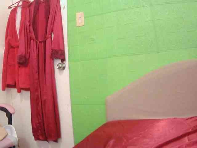 CamsAdrianna webcam