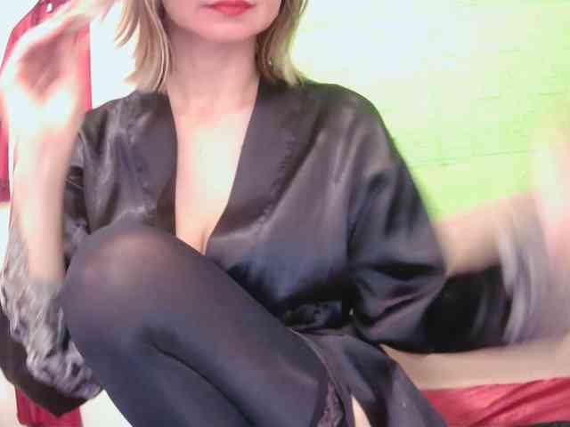 CamsAdrianna webcam