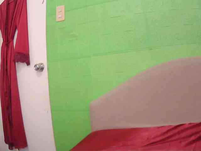 CamsAdrianna webcam