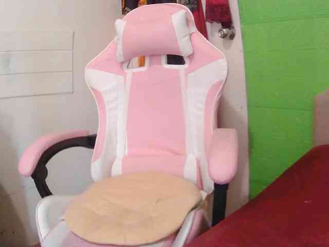 CamsAdrianna webcam