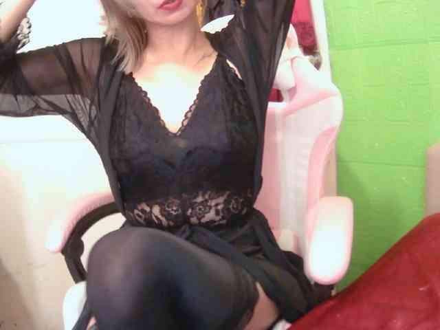 CamsAdrianna webcam