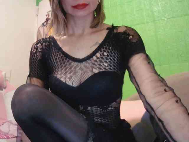 xxAsianBitch69xx webcam