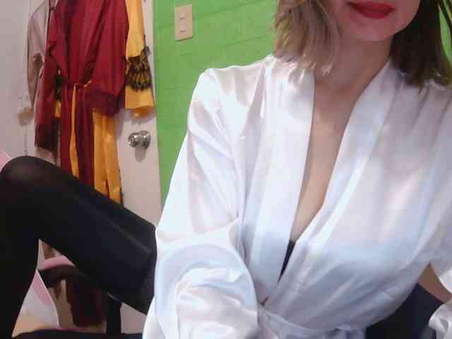 xxAsianBitch69xx webcam