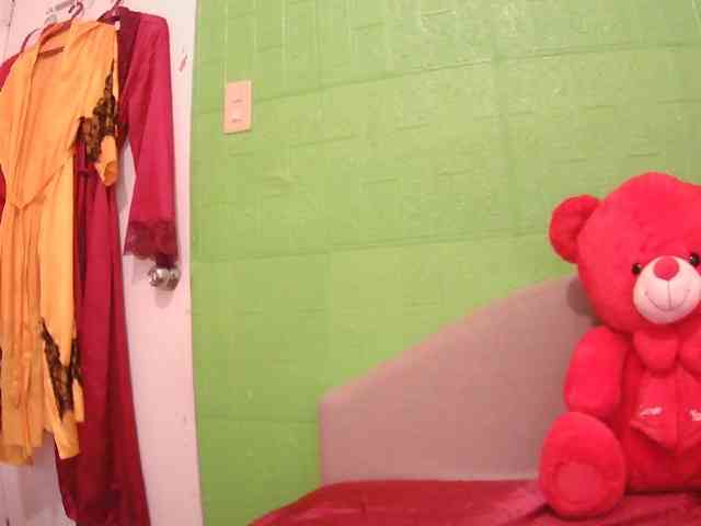 CamsAdrianna webcam