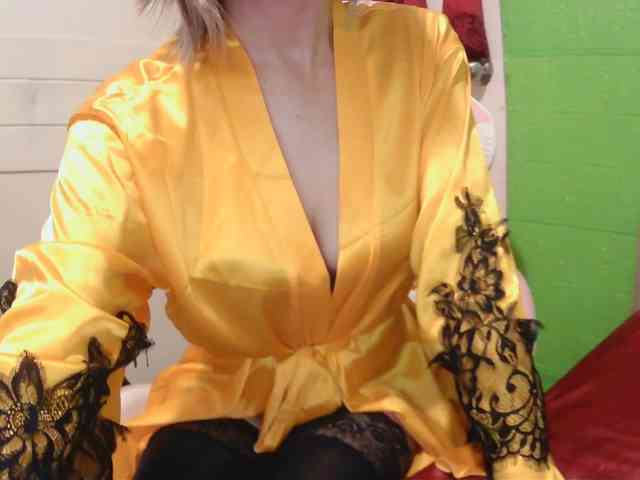 CamsAdrianna webcam