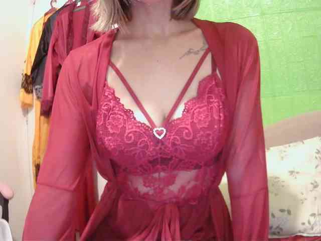 CamsAdrianna webcam