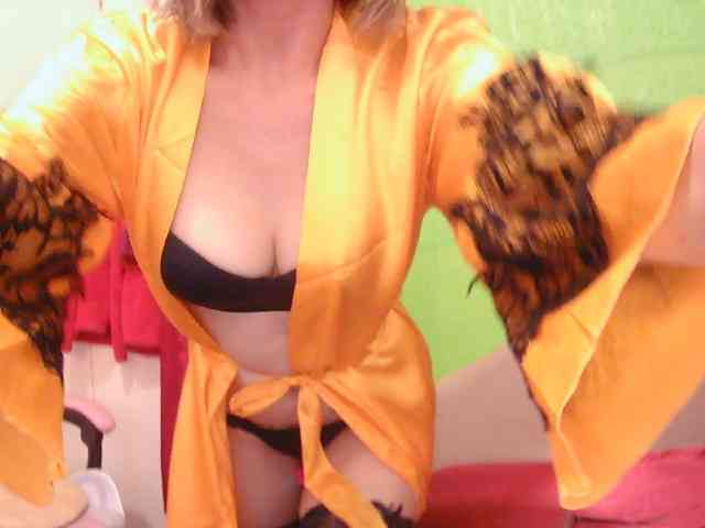 CamsAdrianna