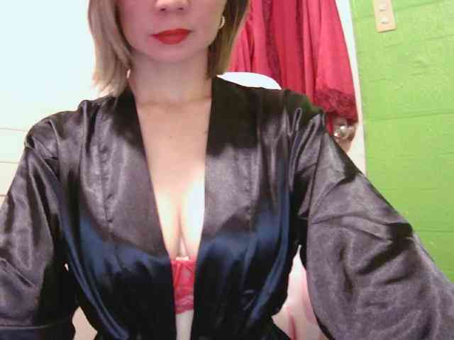CamsAdrianna webcam