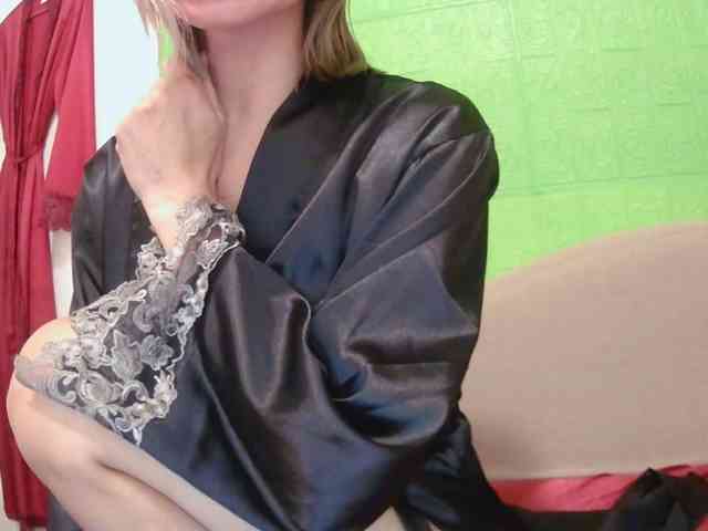 CamsAdrianna webcam