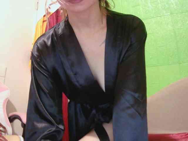 CamsAdrianna webcam