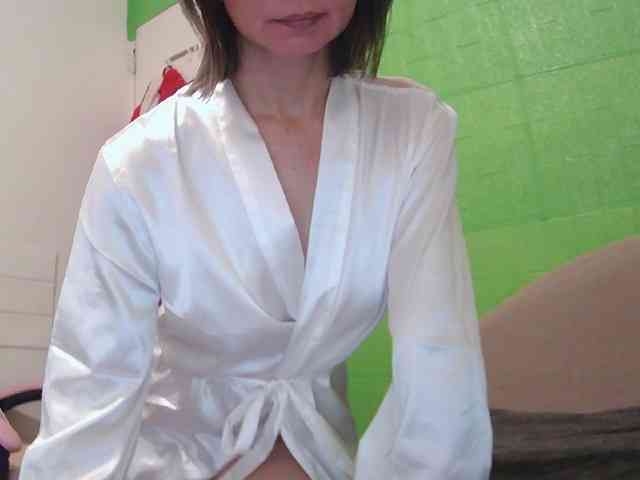 CamsAdrianna webcam
