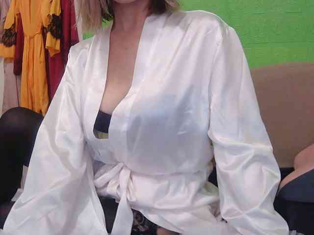 xxAsianBitch69xx webcam