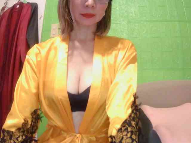 xxAsianBitch69xx webcam