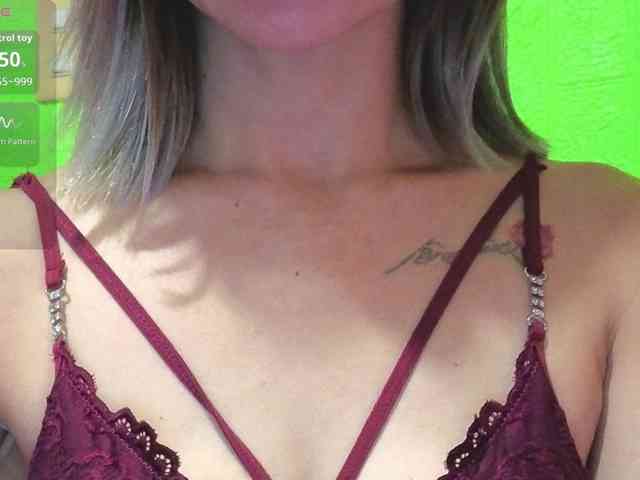xxPornAdriannaxx webcam
