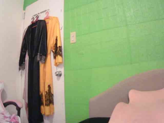 xxAsianBitch69xx webcam
