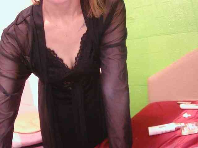 CamsAdrianna webcam