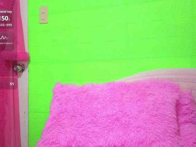 xxPornAdriannaxx webcam