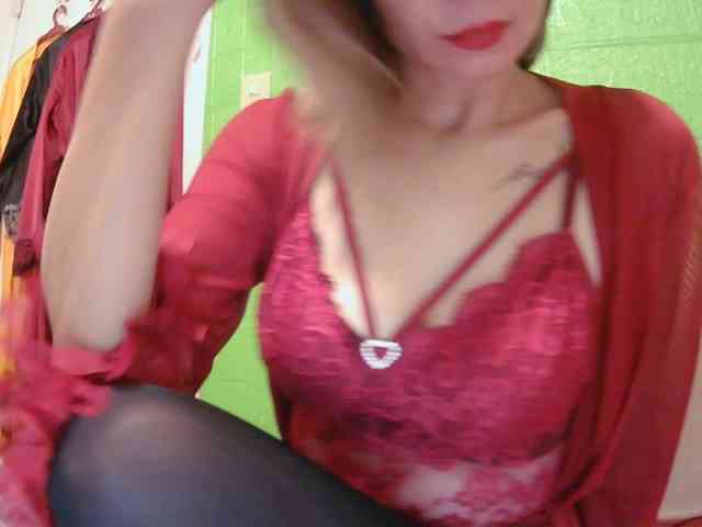 CamsAdrianna webcam
