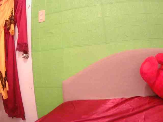 CamsAdrianna webcam