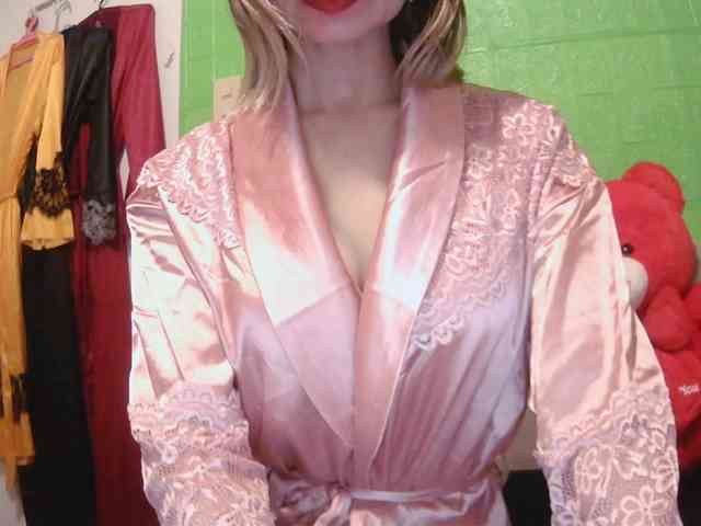 AsianBitch69 webcam