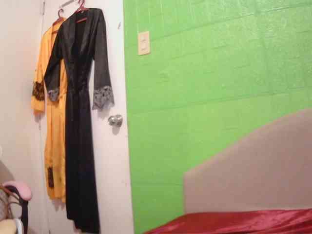 CamsAdrianna webcam