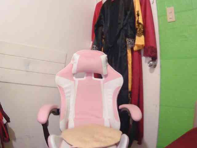 CamsAdrianna webcam