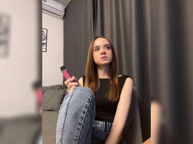 ElNika live cam on BongaCams
