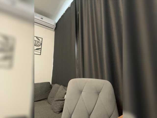 ElNika live cam