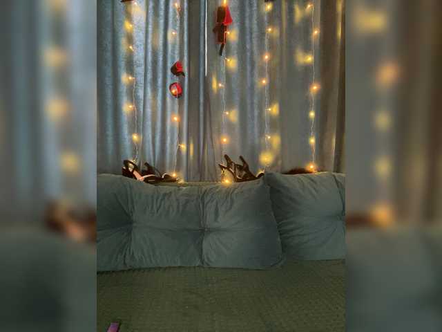 ElNika live webcam show