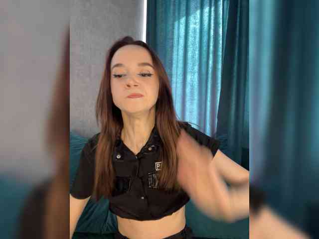 ElNika Sex Cam Show