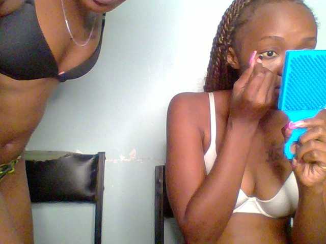 Sweet-loves live cam on BongaCams