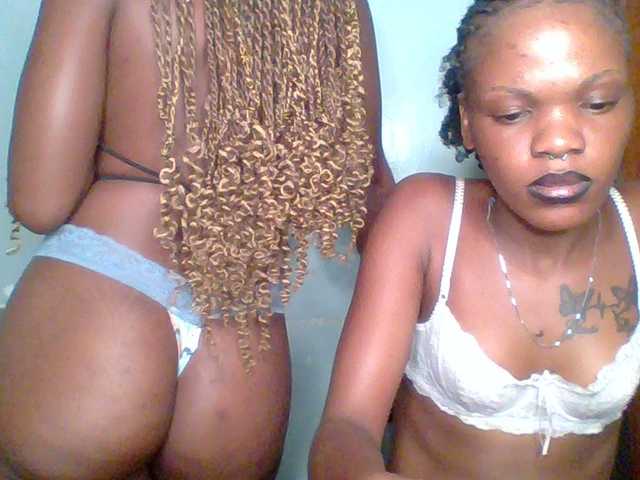 Sweet-loves live cam on BongaCams