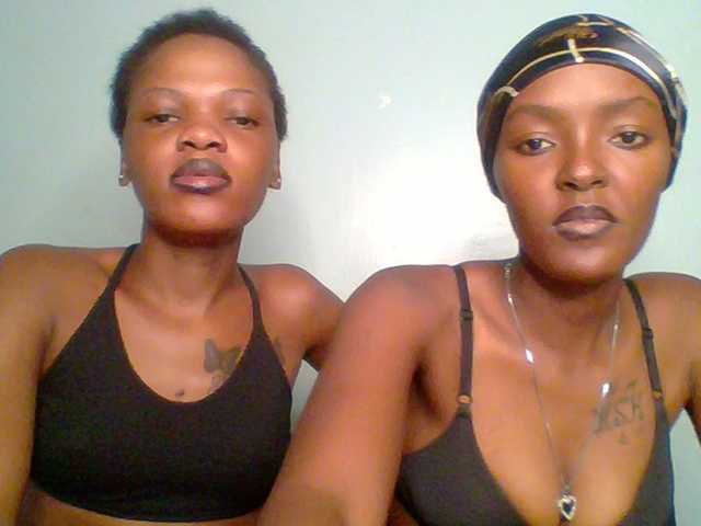 Sweet-loves live cam on BongaCams