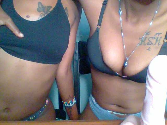 Sweet-loves live cam on BongaCams