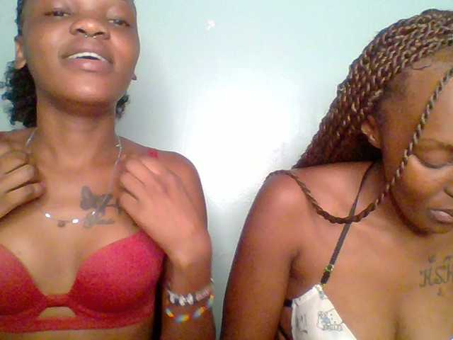 Sweet-loves live cam on BongaCams