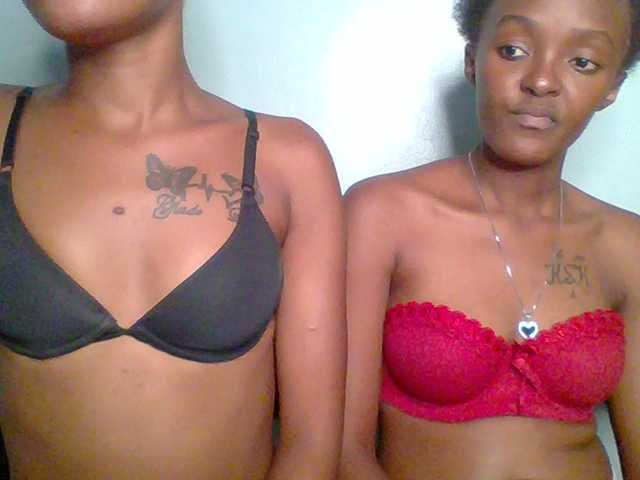 Sweet-loves live cam on BongaCams