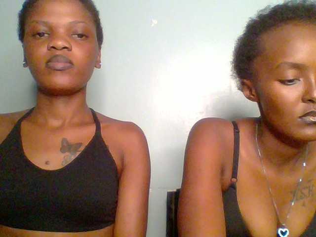 Sweet-loves live cam on BongaCams