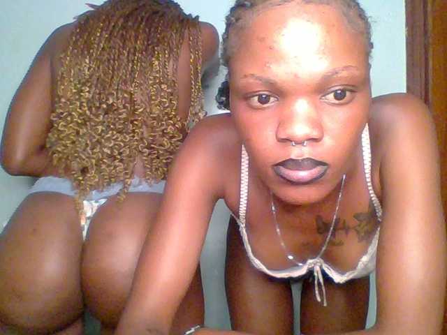 Sweet-loves live cam on BongaCams