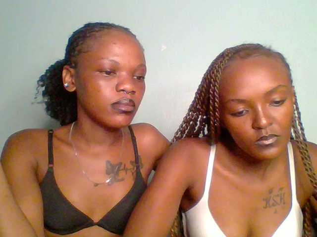 Sweet-loves live cam on BongaCams