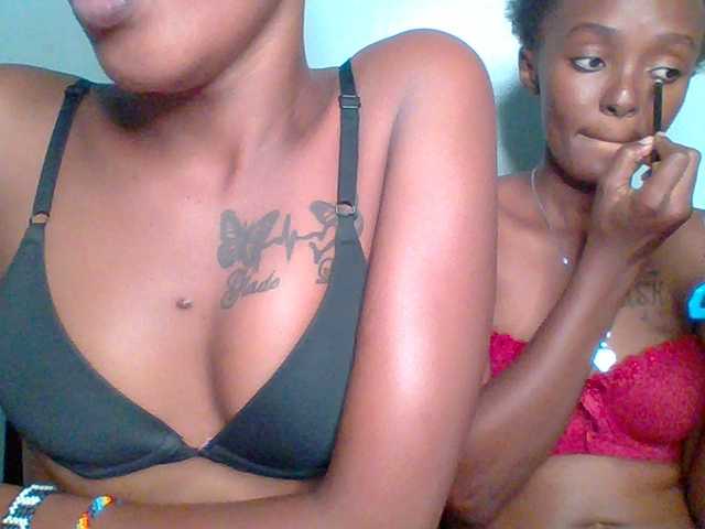 Sweet-loves live cam on BongaCams