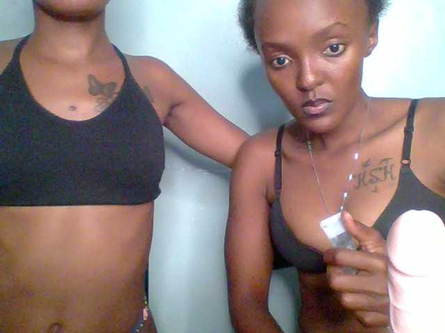 Sweet-loves live cam on BongaCams