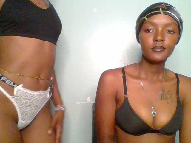 Sweet-loves live cam on BongaCams
