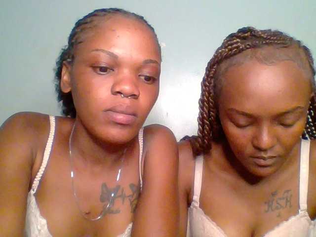 Sweet-loves live cam on BongaCams