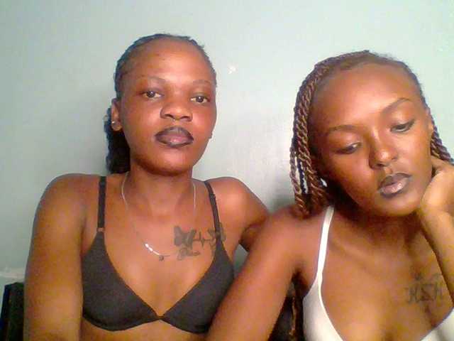 Sweet-loves live cam on BongaCams