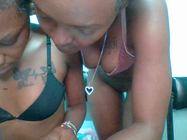 Sweet-loves webcam
