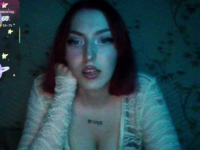 CloverEwings live cam on BongaCams