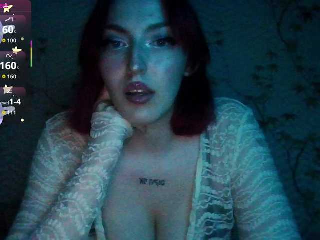 CloverEwings live cam on BongaCams