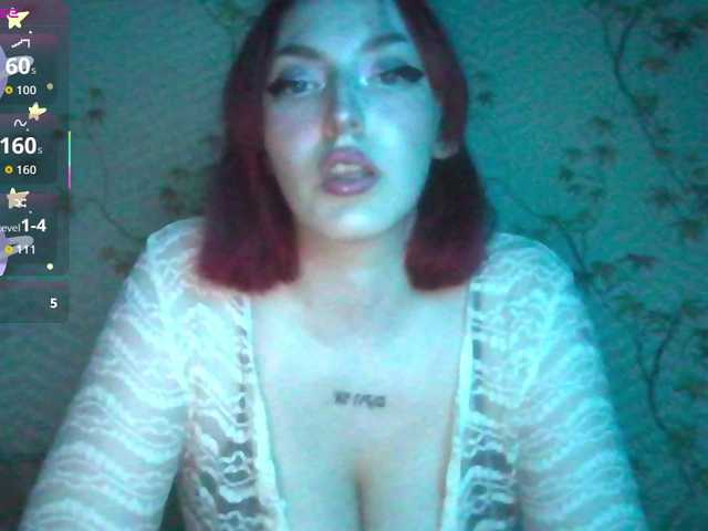 CloverEwings live cam on BongaCams